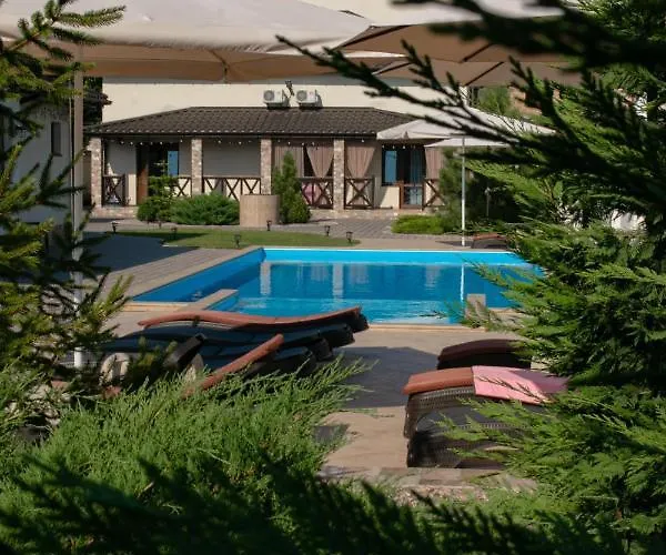 Oasis Family Apartments