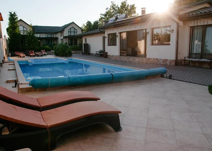 Oasis Family Apartments
